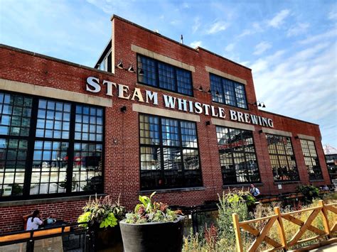 Steam whistle brewery - STEAM WHISTLE BREWING STEAM WHISTLE PREMIUM PILSNER Handcrafted with all natural ingredients, a premium beer of exceptional quality. Golden in colour with a distinctive hop aroma, the palate is dry, the beer is refreshing and has a clean, crisp finish. 